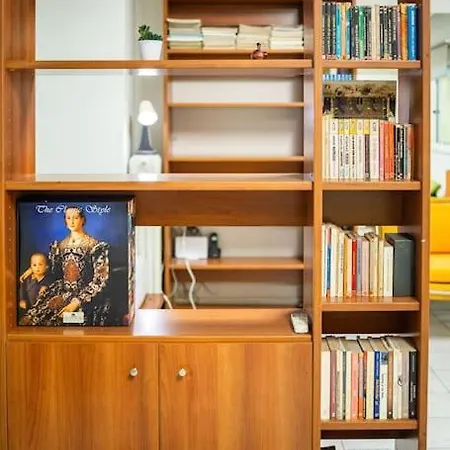 Inviting Flat Near Acropolis