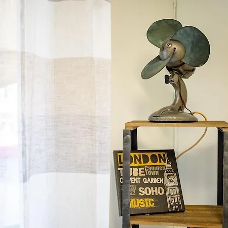 Inviting Flat Near Acropolis Apartment *