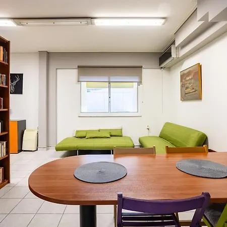 Inviting Flat Near Acropolis Apartment